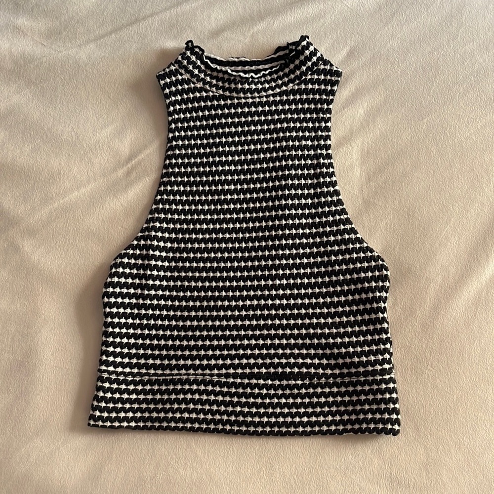 Free People Black and White Mock Neck Sleeveless Crop Top Size XS